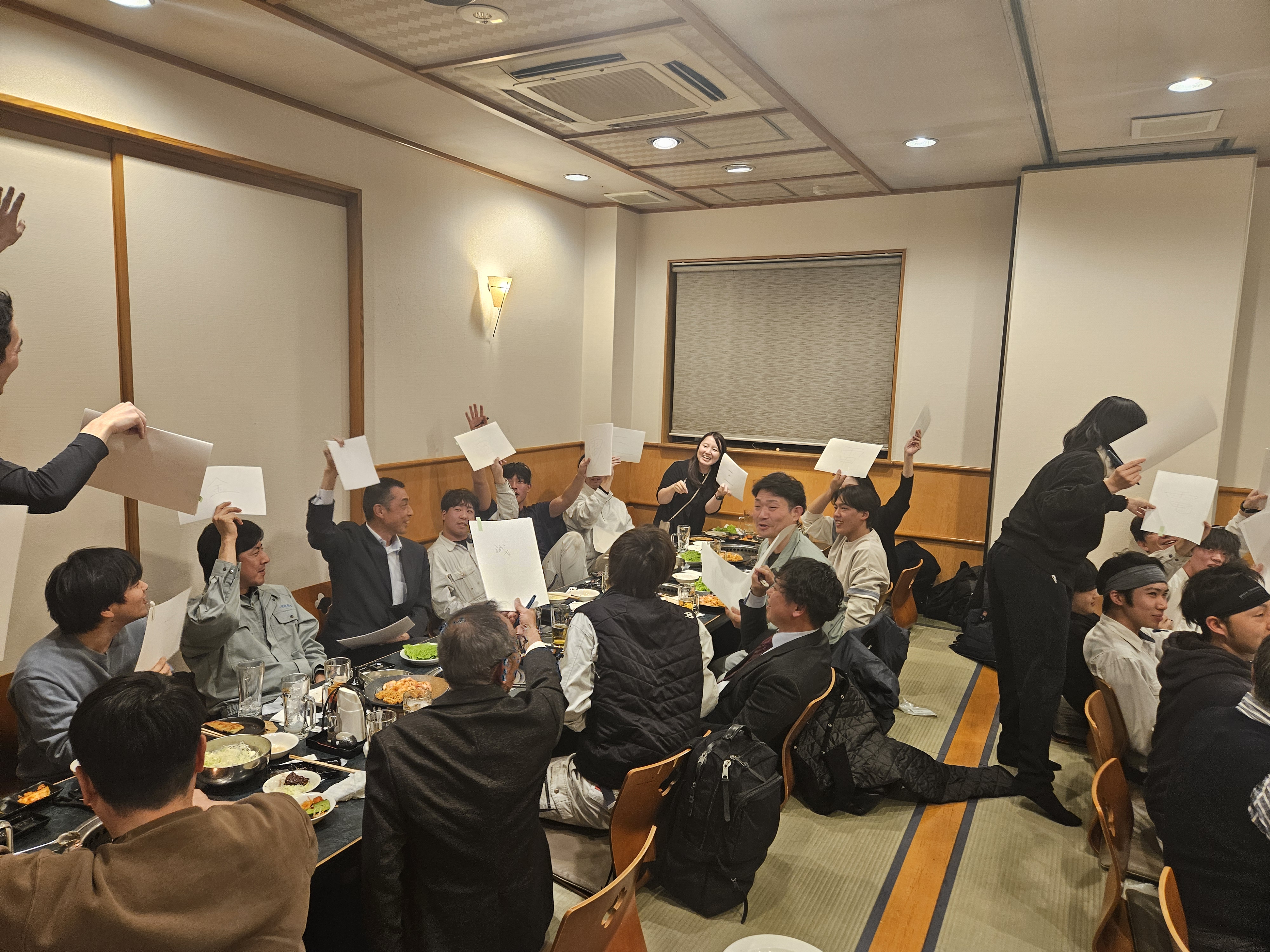 ◎チーム対抗ゲーム答合せ中１20241213_191501
